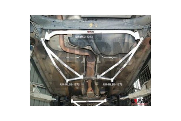 Ultra Racing Rear Lower Bar Golf 4 GTI / Leon 1M 2WD 