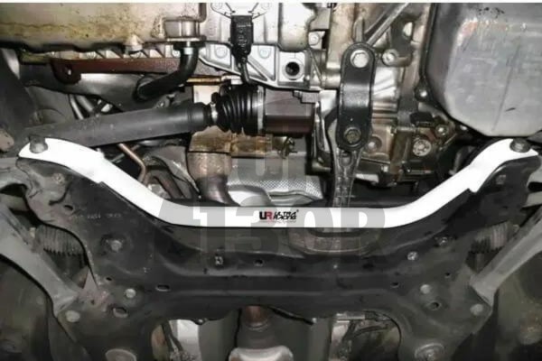 Ultra Racing Front Lower Bar Audi TT 8N Ultra Racing Front Lower Bar Audi TT 8N