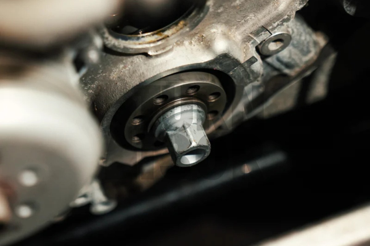 MMR 4-pinned single piece crank hub BMW 135i - 235i - 335i - M2 - M3 - M4 - M5 / N54, N55, S55, S54